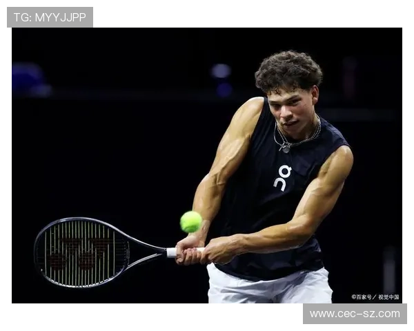 网球赛季激战正酣 世界顶级球员激烈角逐各大赛事冠军